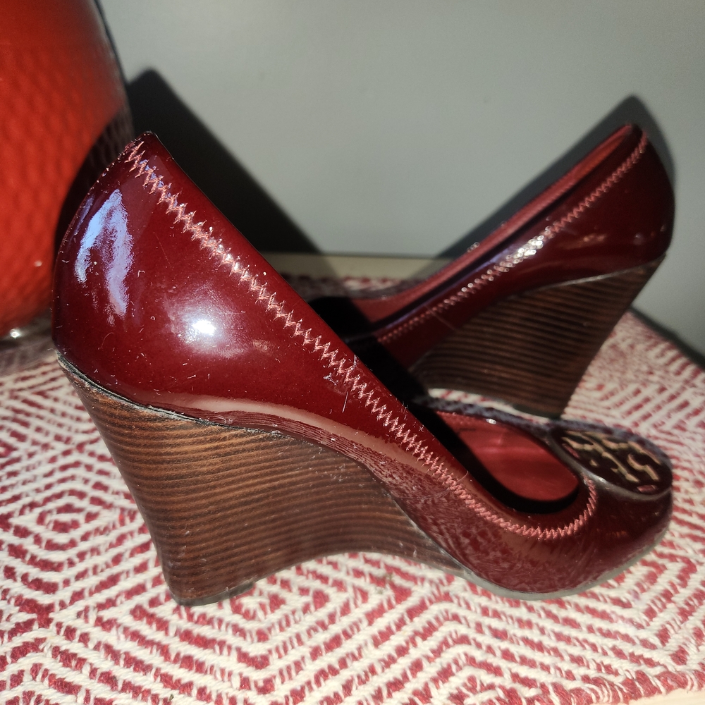 TORY BURCH Deep Red Heels - Picture 9 of 9